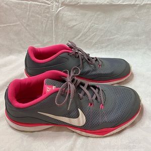 Nike sneakers women’s size 11
